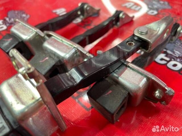 Ограничитель двери Mitsubishi RVR