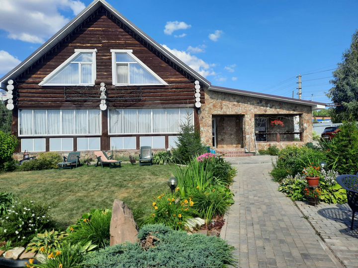 Дом 230 м² на участке 20 сот.