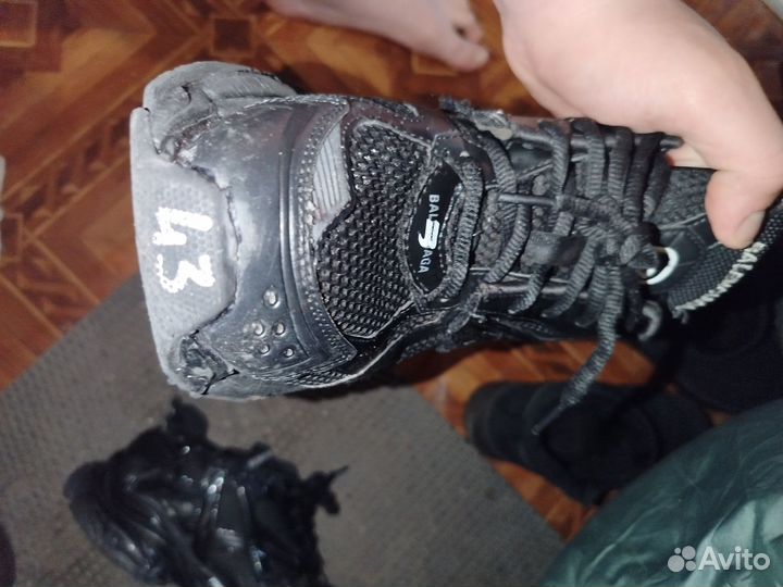 Balenciaga runner black