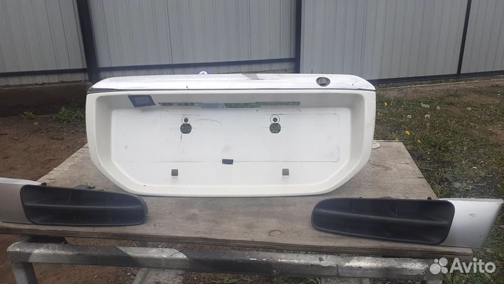 Левая накладка на бампер и туманка