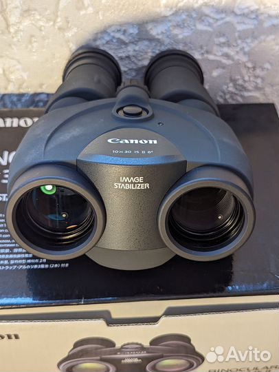 Бинокль Canon 10x30 IS II
