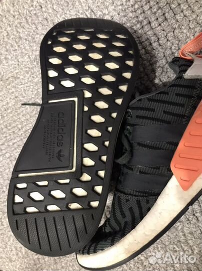 Adidas NMD R2 оливковый