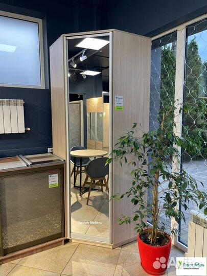 Угловой шкаф