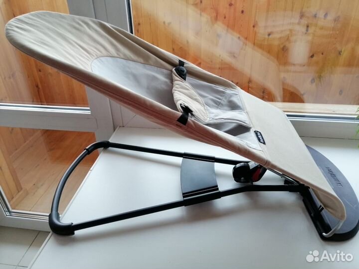 Шезлонг babybjorn