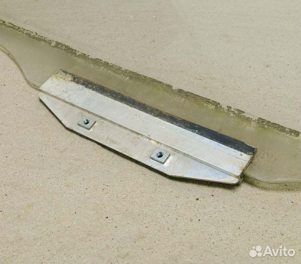 Стекло двери передней левой Nexia