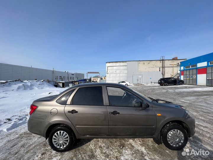 LADA Granta 1.6 МТ, 2015, 136 990 км