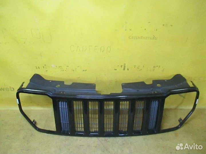 Решетка радиатора Jeep Cherokee KK