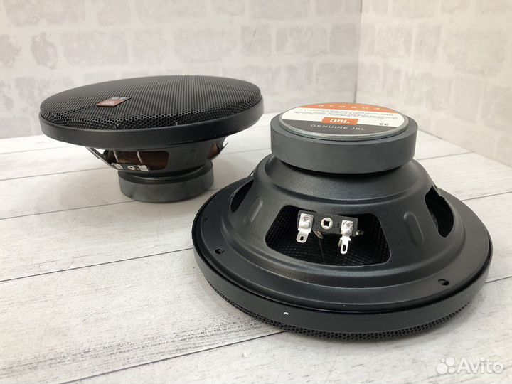 Динамики в авто 16 JBL