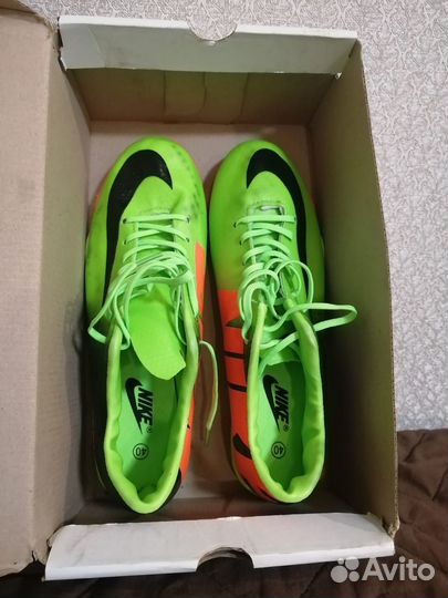 Футбольные бутсы nike размер 40