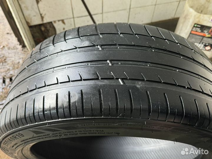 Triangle TH201 Sportex 255/40 R19