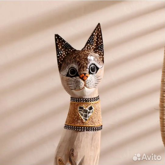 Сувенир кошка с бабочками