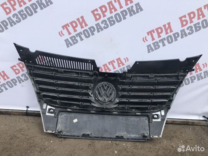 Фольксваген Пассат Решетка радиатора