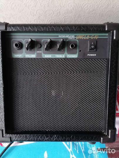 Гитарный комбоусилитель