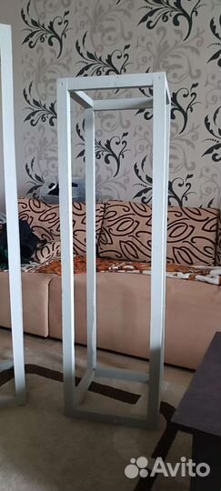 Деревянные стойки под декор