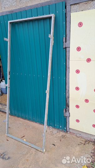 Квартирная дверь