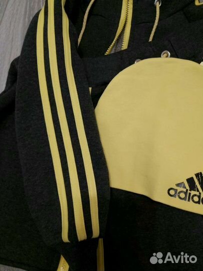 Костюм adidas 128р
