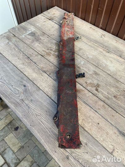 Нижний усилитель бампера Renault Laguna 2.0