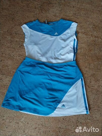 Теннисный костюм