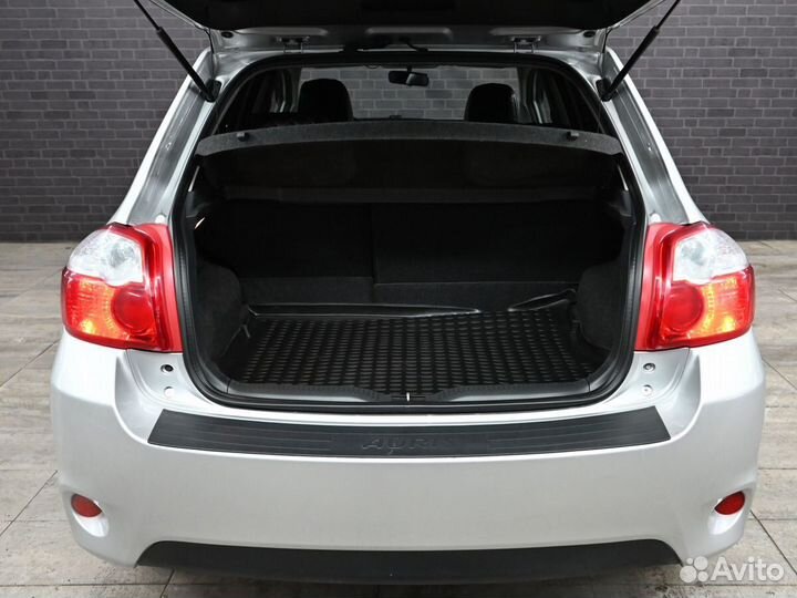 Toyota Auris 1.6 МТ, 2010, 189 367 км