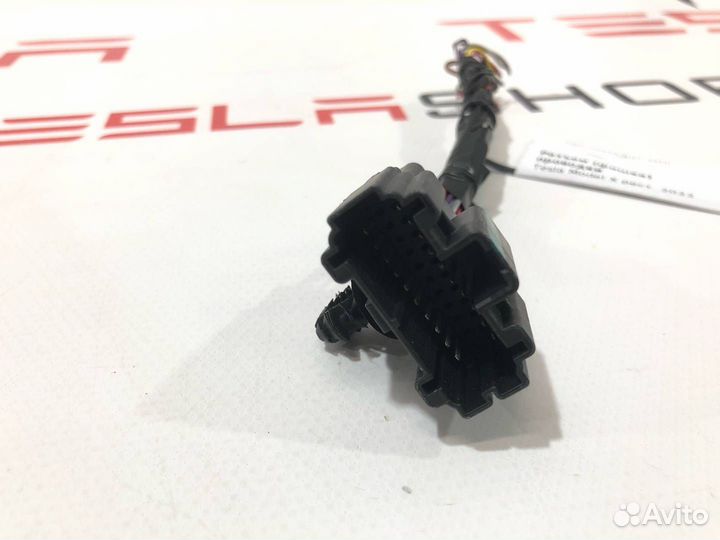 Разъем (фишка) проводки Tesla Model X рест. 2022