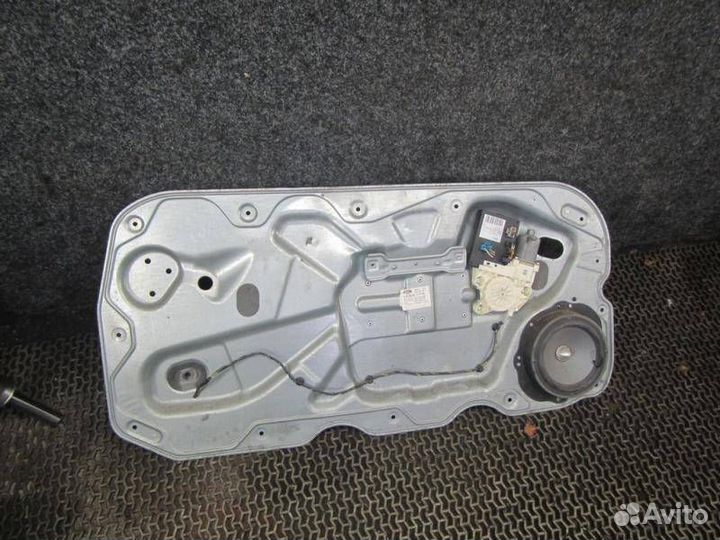 Стеклоподъемник передний левый Ford Focus рест