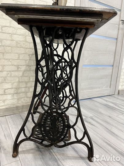 Швейная машина Singer