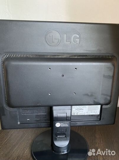 Монитор LG