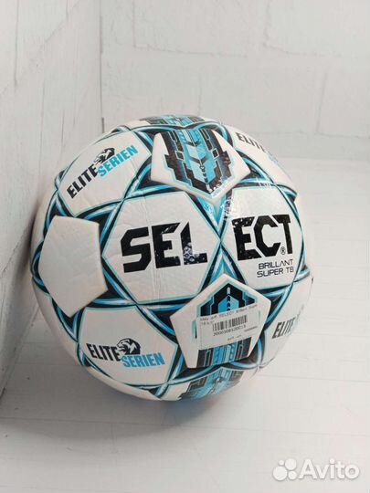 Футбольный мяч