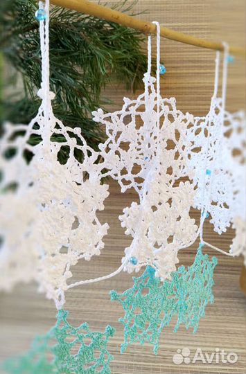 Гирлянда со снежинками новогодний декор