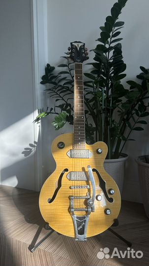 Электро гитара Epiphone с комбиком Fender