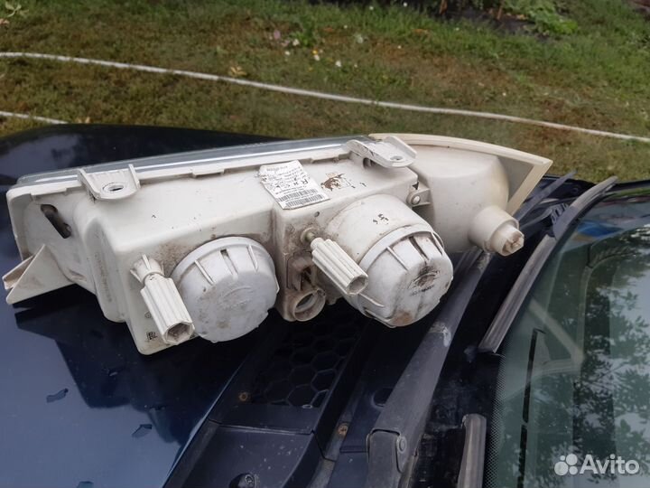 Фара правая ваз 2110