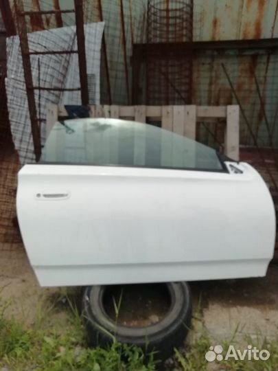 Дверь правая на Celica t23 в сборе