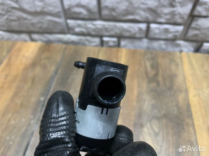 Mitsubishi Pajero IV Насос омывателя заднего стекл