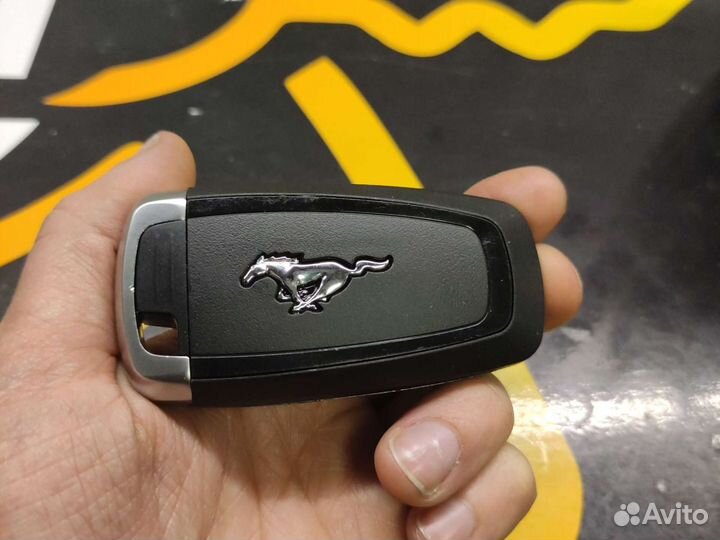 Смарт ключ Ford Mustang