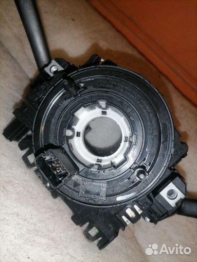 Переключатель подрулевой Skoda Octavia