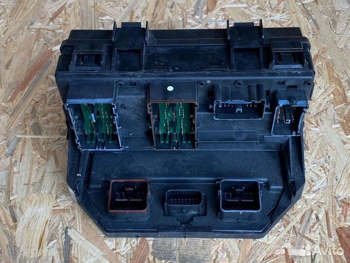 Блок предохранителей Chrysler Grand Voyager 5 2008