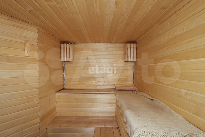 Дом 33 м² на участке 11,7 сот.