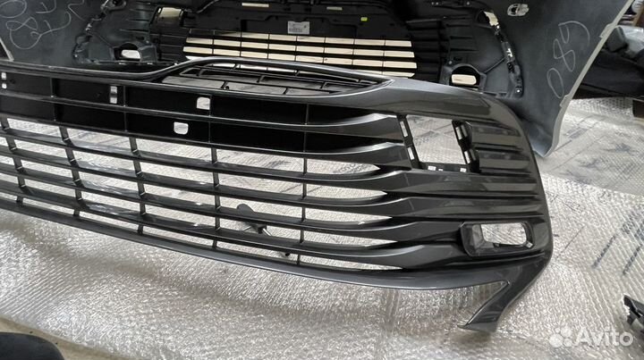 Нижняя решётка бампера Toyota Camry v70