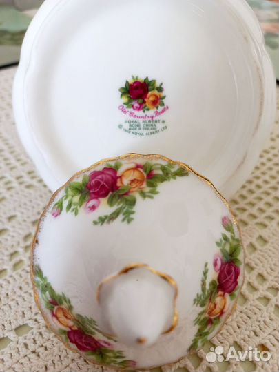 Old Country roses Сахарница