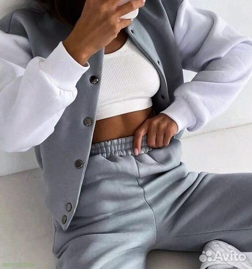 Спортивный костюм