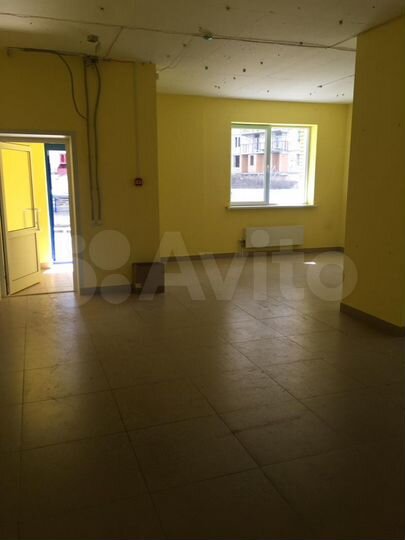 Помещение на ул.Вилюйская, 1 этаж, 128 м2 - без ко