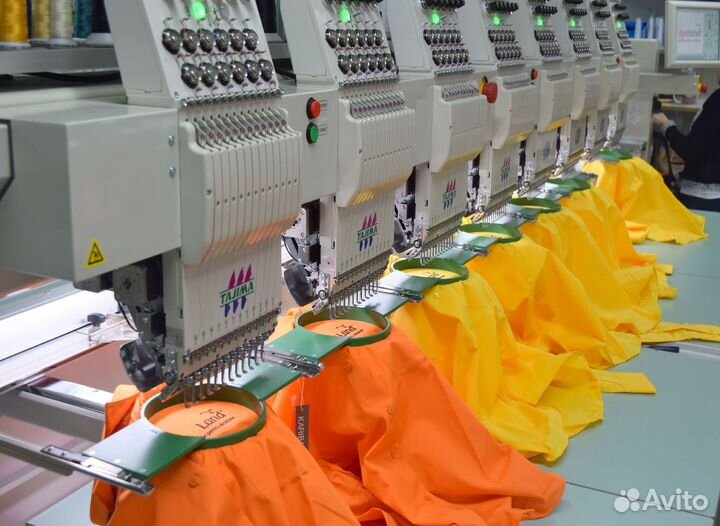 Печать принтов на одежде вышивка шелкография