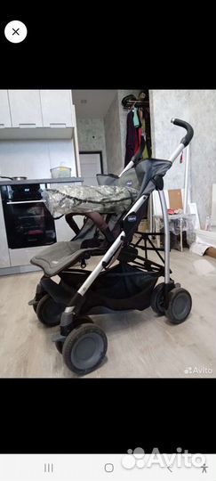 Коляска детская складная Chicco