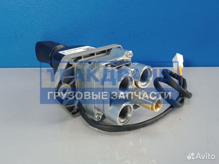 Кран ручного тормоза shacman X6000