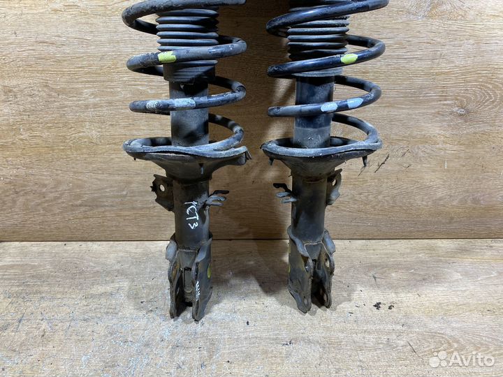 Комплект передних стоек Hyundai Getz ST198