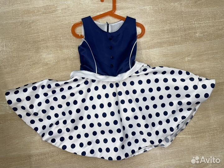 Нарядное платье для девочки