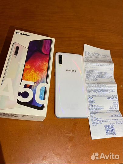 Samsung Galaxy A50, 4/64 ГБ