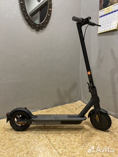 Электросамокат Xiaomi Mi Electric Scooter 1S