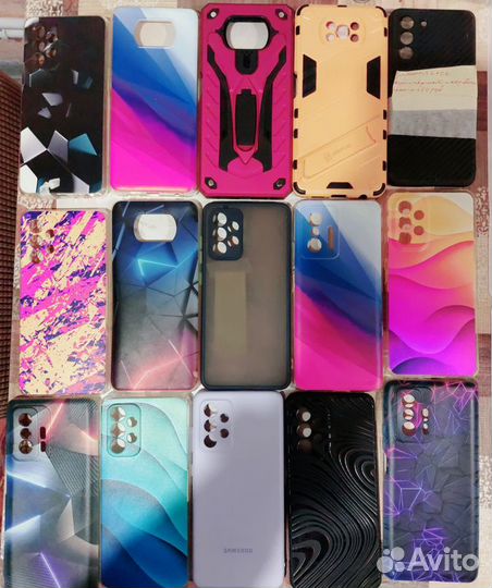 Чехлы для смартфонов разные большой прайс-лист