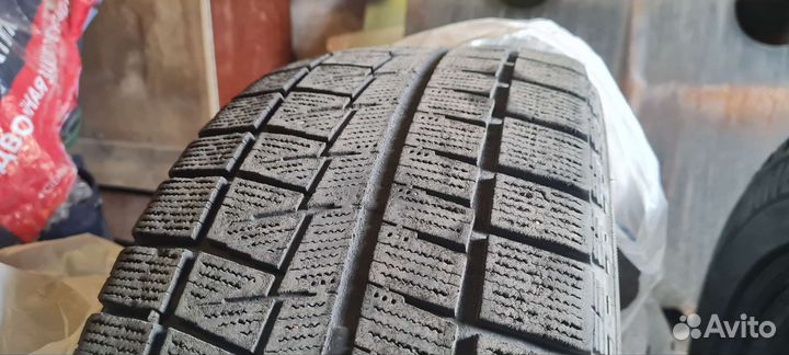 Bridgestone Blizzak Ice 205/55 R16